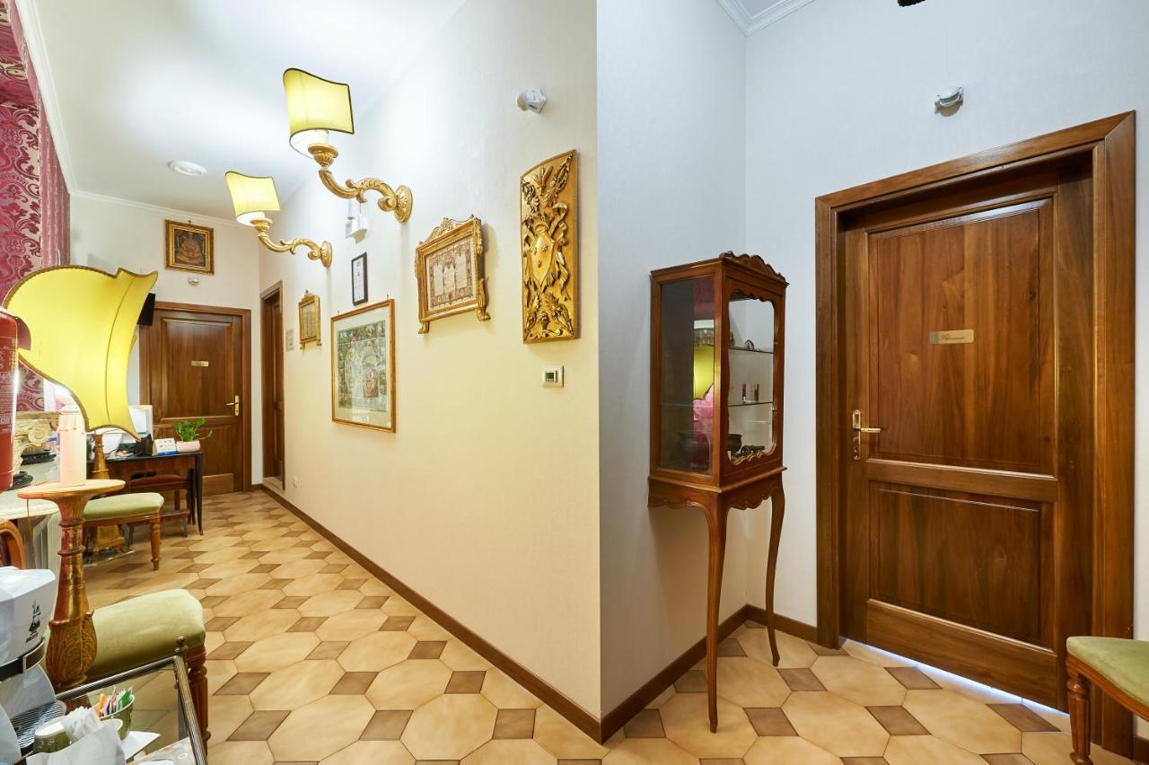 Fabrizio'S Rooms Рим Екстериор снимка